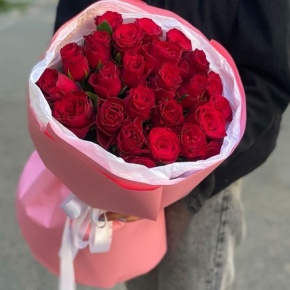 Букет "Эсса" 25 красных роз Кения (60 см) в Куровском