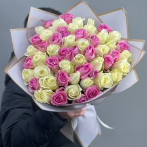 Букет из 51 розы микс  (40 см) в Куровском
