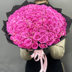 Букет 101 розовой розы Кения (40 см) в Куровском