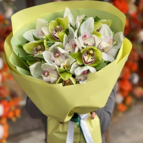Букет "Бруклин" из орхидей и альстромерий в Куровском