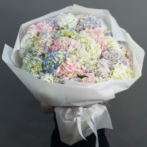 Букет из 23 гортензий микс в Куровском