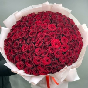 Букет "Париж" из 101 красной розы (60 см) в Куровском