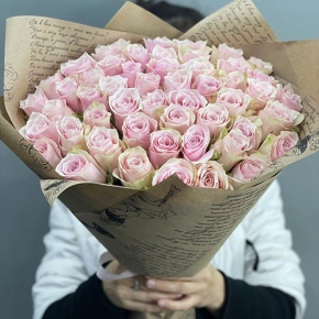 Букет из 51 пастельной розы (40 см) в Куровском