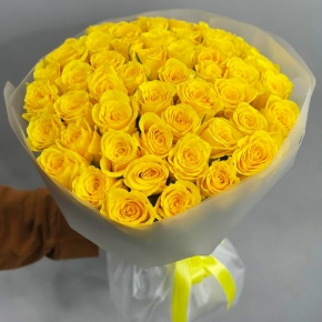 Букет "Золотце" из 51 лимонной розы (40 см) в Куровском