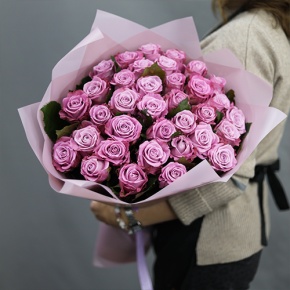 Букет из 35 малиновых роз Меритим (50 см) в Куровском