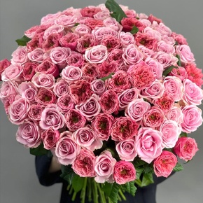 Нежный букет из 101 розы Риджентс парк и Аваланж микс  (70 см) в Куровском