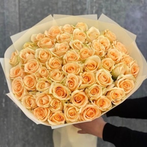 Букет из 51 розы Аваланж (60 см) в Куровском