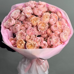 Букет из 35 кустовых пионовидных роз Джульетта (60 см) в Куровском