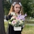 Композиция с георгинами на 1 сентября в белом ящике в Куровском