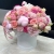 Композиция в шляпной коробке "Сахарная вата" с хлопком и кустовыми розами в Куровском Композиция в шляпной коробке "Сахарная вата" с хлопком и кустовыми розами в Куровском