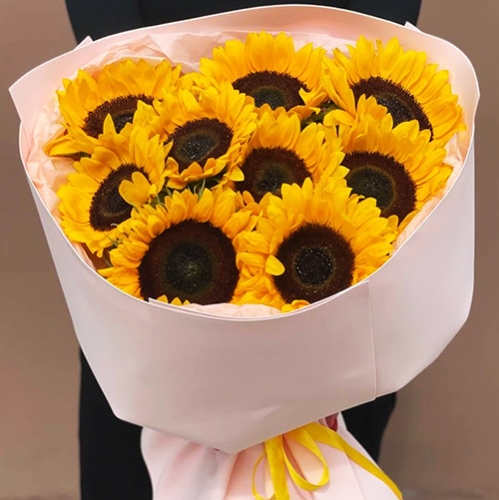 Букет "Солнечный рассвет" из 9 подсолнухов в Куровском